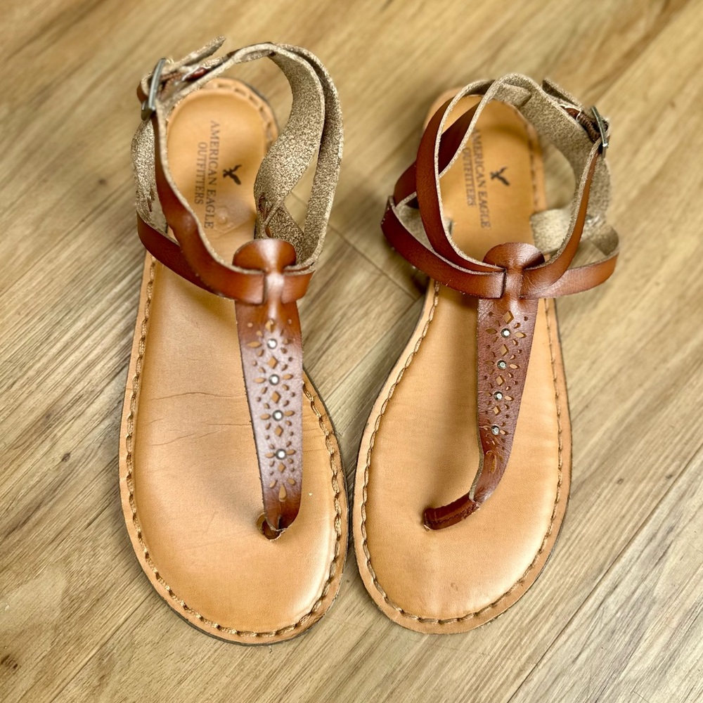 American Eagle Outfitters Tan and Brown Leather Sandals